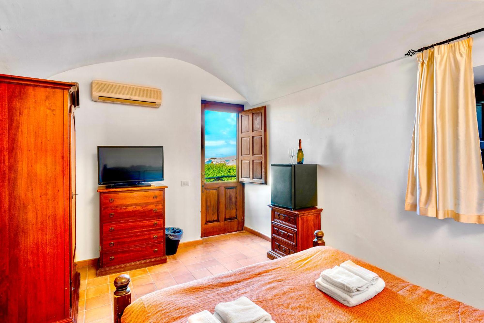 B&B Villa Della Porta, Amalfi Coast - Historical Heritage วีโกเอเกวนเซ ภายนอก รูปภาพ